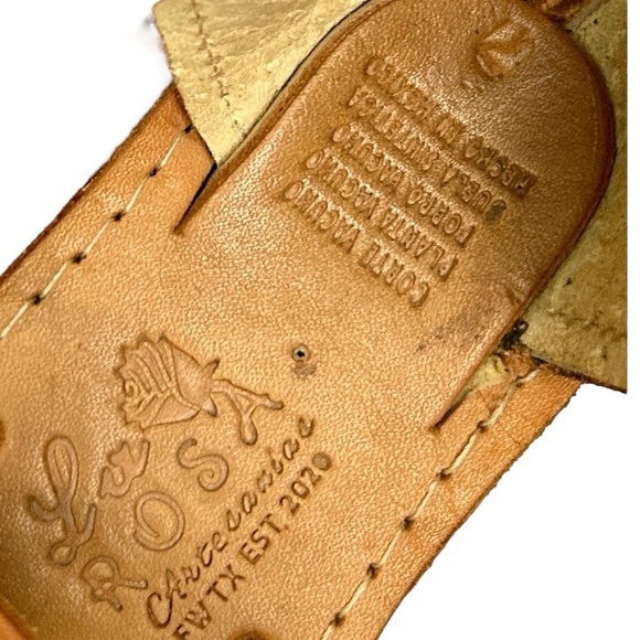 LA ROSA Pierced Leather Huaraches Embroidered Blue Butterfly sz 7" Buckle Sandal - Picture 9 of 10